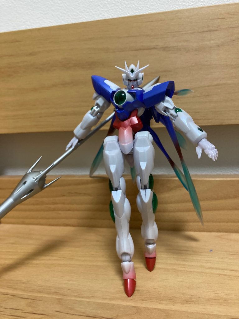 しかもエルスが合体して槍になります。自分のは謎に支柱がなく、プラ棒から作ってます。(gundam-kao6)しかも専用の握り手があります