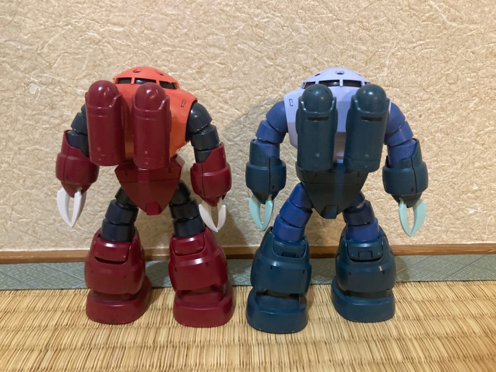 テールです　こう見ると全く違いはありませんね。どちらも後ろ姿がカッコいい！