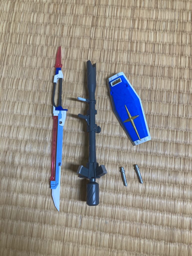 武器一覧です。　　　　　　　　　　友達が部下の名前を考えてくれましたビームサーベル2本 &nbsp; &nbsp; &nbsp; &nbsp; &nbsp; &nbsp; &nbsp; &nbsp; &nbsp; &nbsp; &nbsp; &nbsp; &nbsp; &nbsp; &nbsp; ビームスピア1本　　　　　　　　　強襲用バズーカ1丁　　　　　　　　シールド1個　　　　　　　　　　　頭部バルカン2機　　　　　　　　　肩部ガトリング1丁
