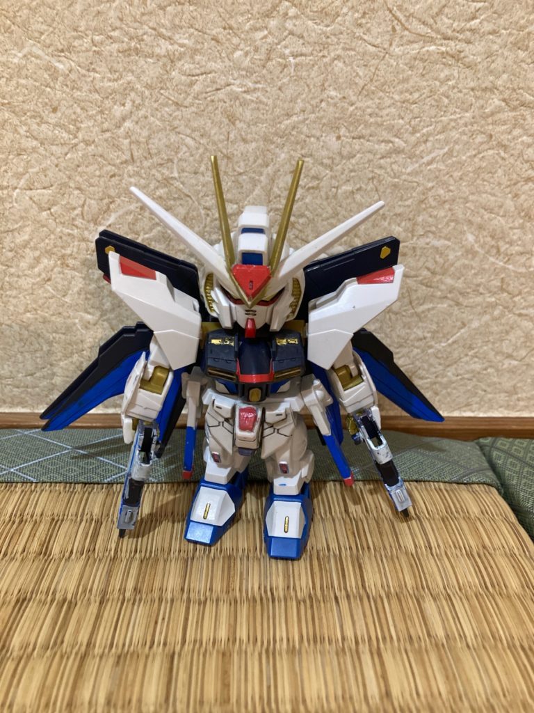 SD ストライクフリーダムガンダム