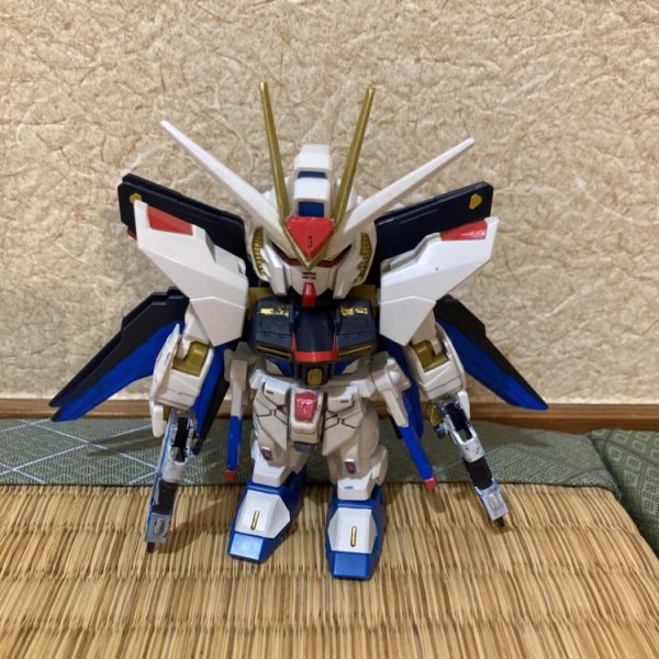 SD ストライクフリーダムガンダム