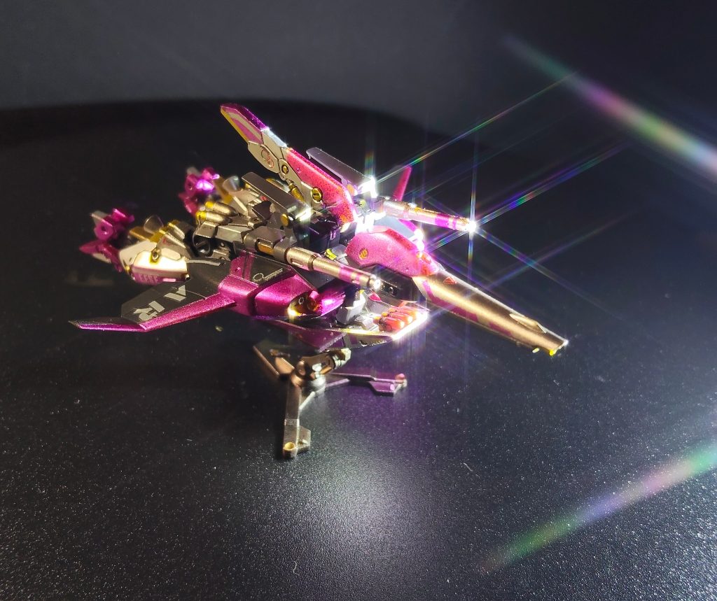 15.&nbsp;&nbsp;&nbsp;&nbsp;今シーズンマイブームのクロスフィルターで宝飾品のようにギラギラさせてみました。