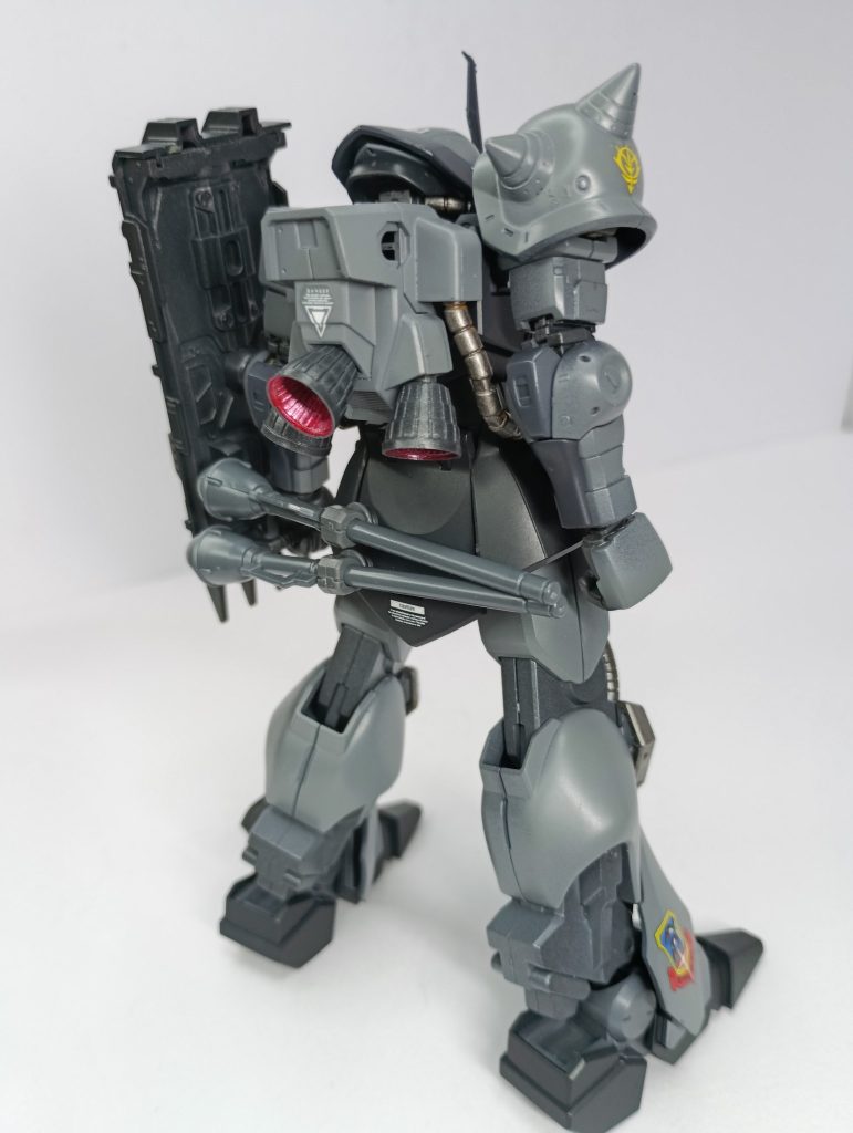 背部。バックパックはイフリート改の物を加工しています。
