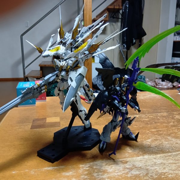 5機完成まで、あと少し(gundam-kao5)約２年かかってしまいました(gundam-kao9)オペレーションメテオ(gundam-kao6)デス（2枚目）