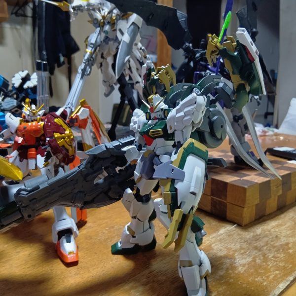 5機完成まで、あと少し(gundam-kao5)約２年かかってしまいました(gundam-kao9)オペレーションメテオ(gundam-kao6)デス（3枚目）