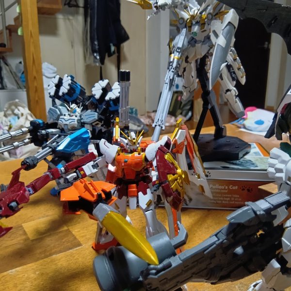 5機完成まで、あと少し(gundam-kao5)約２年かかってしまいました(gundam-kao9)オペレーションメテオ(gundam-kao6)デス（4枚目）