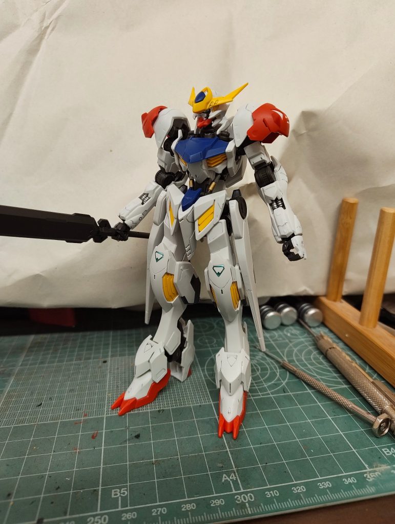 HG ガンダムバルバトス　ルプス