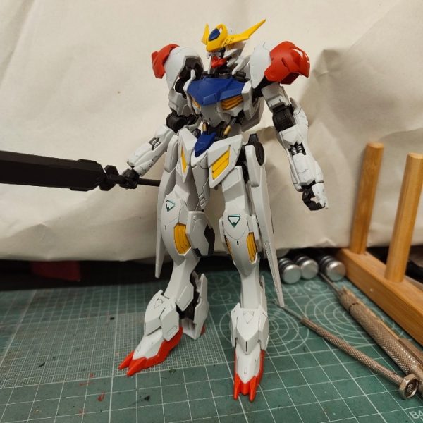 HG ガンダムバルバトス　ルプス