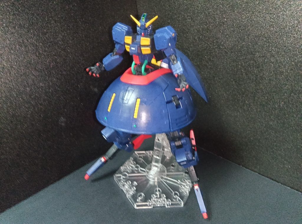 兵装未装備状態。(サブアームにシールド付)
