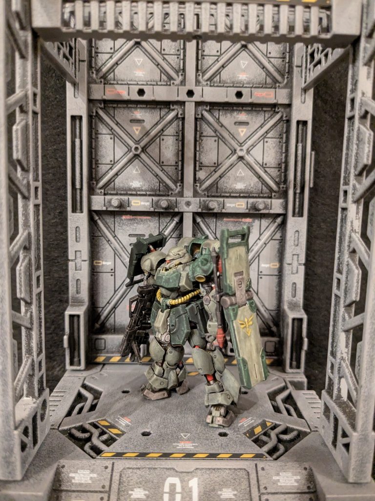 モノアイも付けてみました。