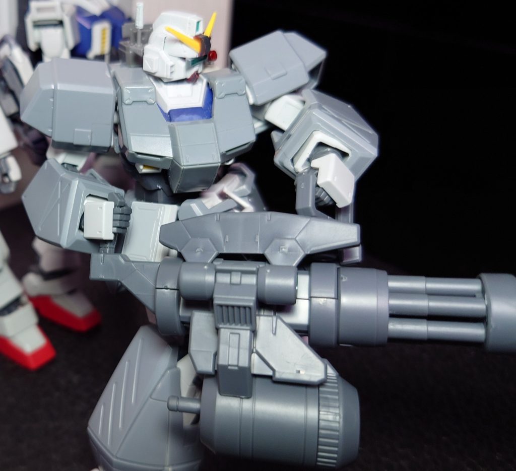 陸戦型ガンダムの外装補修と拠点防衛を目的に現地改修した。との妄想で製作😄