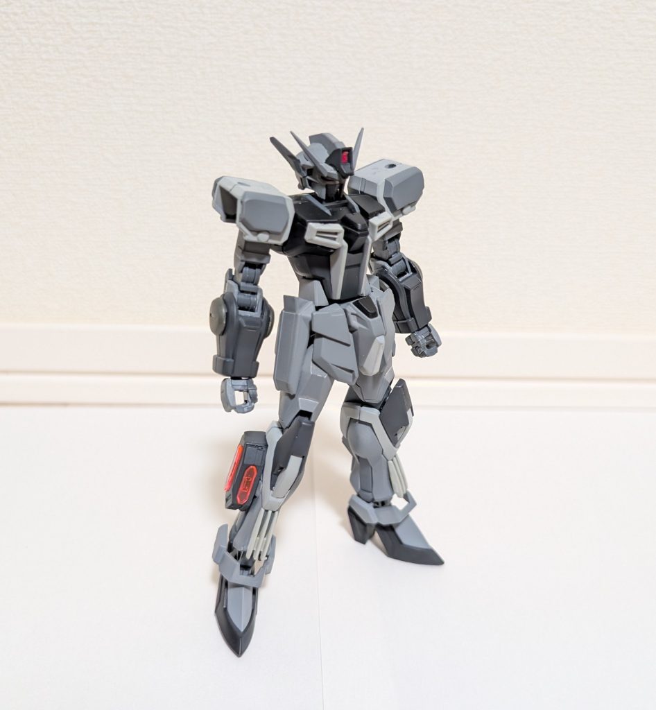 武装全部外すとこんな感じです。肘から下をディランザソル、足はライフリです。