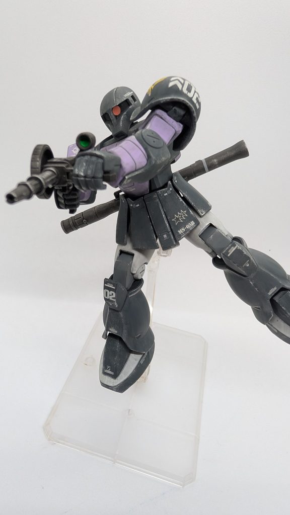 あとでAIで画像加工してもらおうと思ってディスプレイ台で浮かせてたのに加工するの忘れてました（笑）