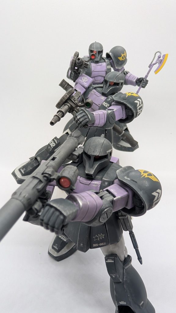 ジェットストリームアタック！チックに(zaku-kao5)旧ザクでジェットストリームアタックって何だか…（笑）
