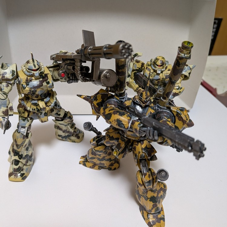 ガンプラ ケンプファー 迷彩塗装 完成品 迷彩ケンプファーのお供に｜hanamaroさんのガンプラ作品｜GUNSTA