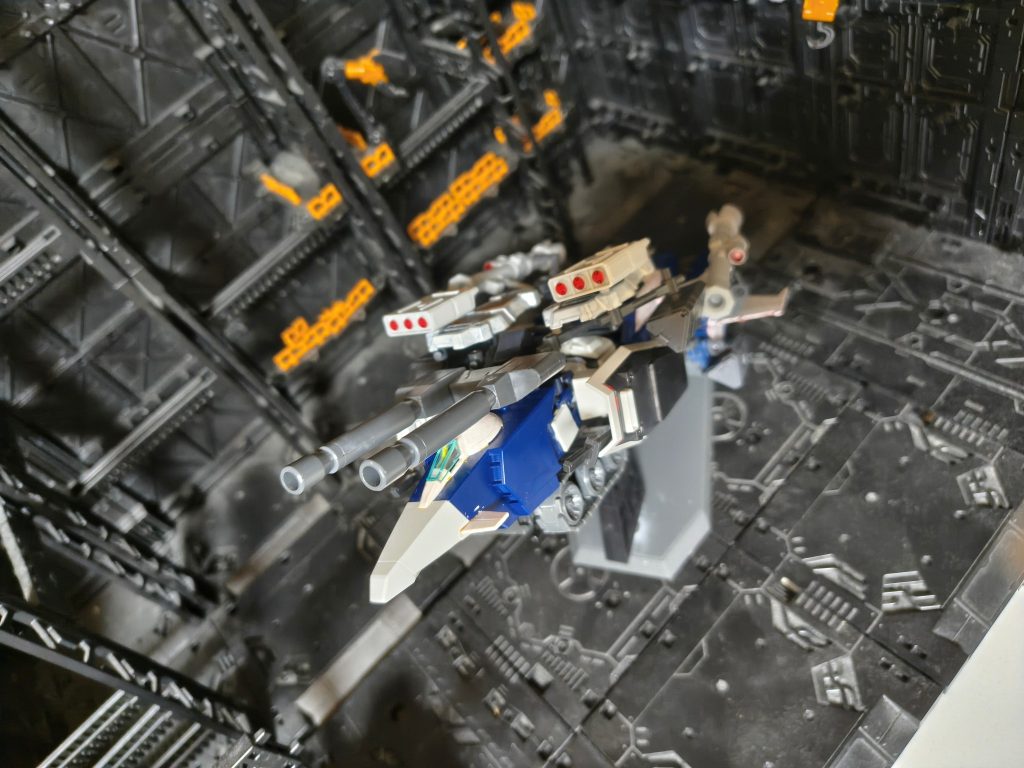 先ほど投稿した、HIνガンダム大気圏内フライトユニット装備にパーツを移設したので、こちらのGアーマー特戦捜索救難小隊仕様も弄りました。