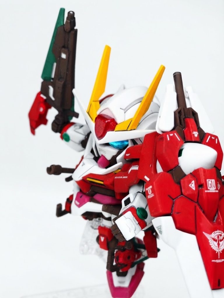 GNソードⅡブラスター/Gにあたる目玉武器ですね。シンプルな構造でがソードモード、ガンモードで切り替えができます。クリアグリーンのブレード部分はクリアパーツと差し替えても良かったかもしれない…