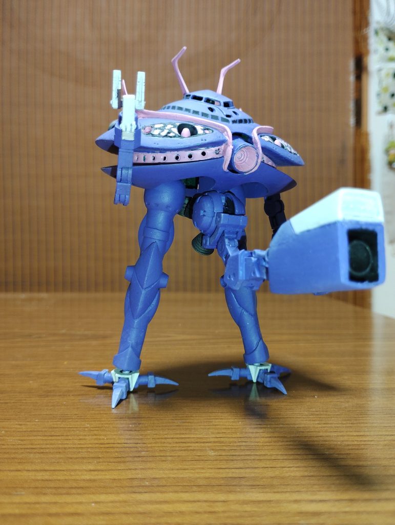 カラーはMrカラー紫、ピンクそれぞれそのまま使用