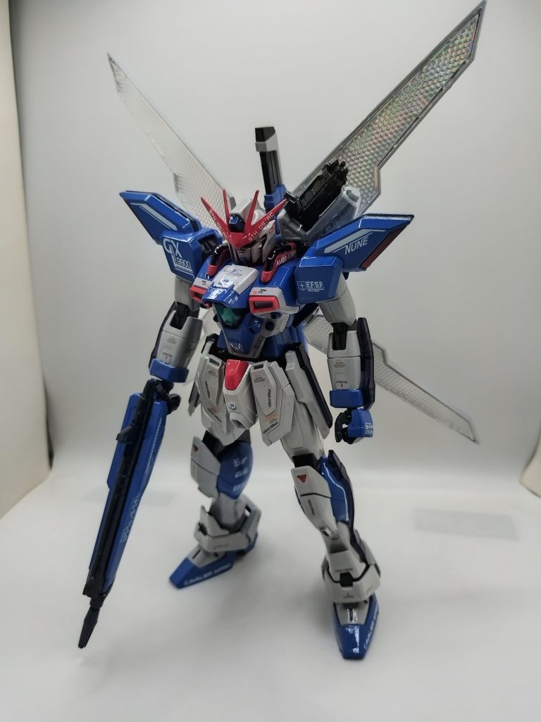 デカールは、付属のデカールの他に、色々追加して、相変わらず感覚で選んで貼りました。いつもの如く、統一感はありません（笑）