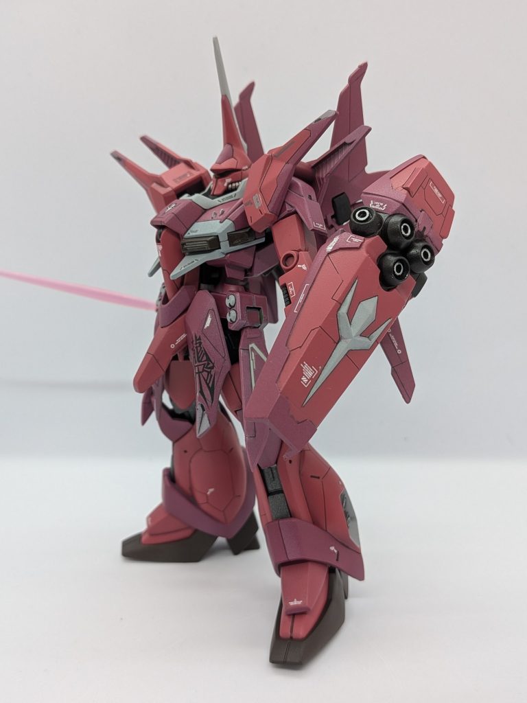 シールドはREを参考に形状変更しました。