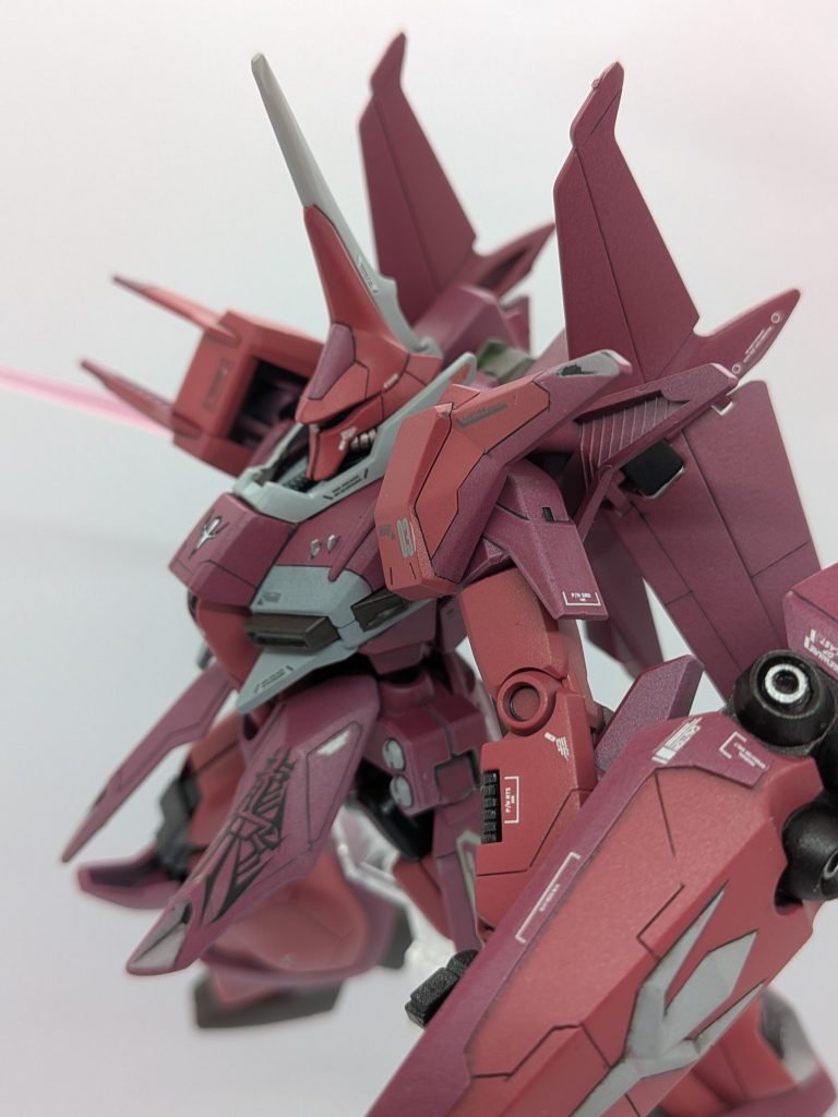 顔は0.8mm た程度埋もれさせました。