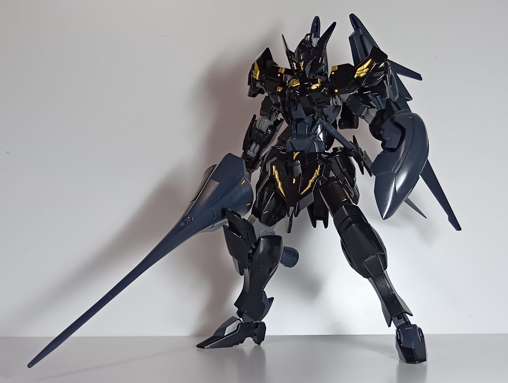 ランスとバックラー。