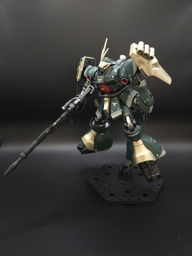 HG ヤクト・ドーガ ギュネイ機
