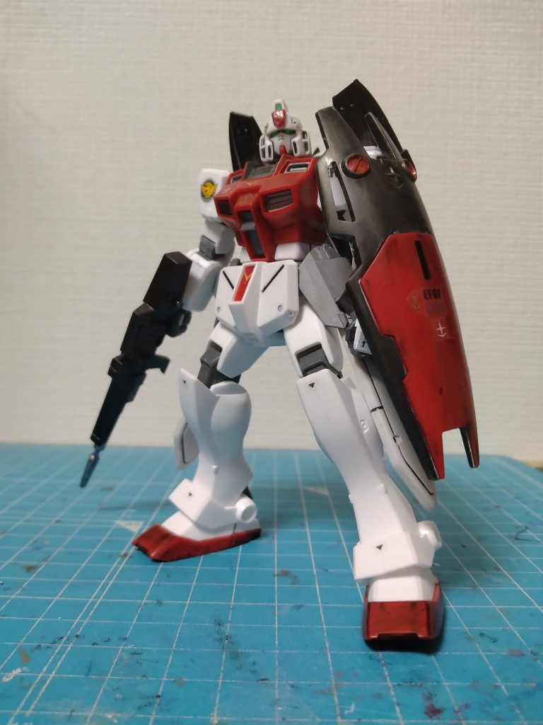 頭はアレックス