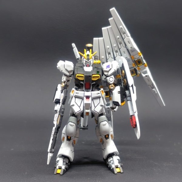 アーティファクト　νガンダム