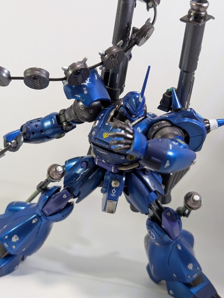 チェーンマインは色々動かせるのでポージング悩みました