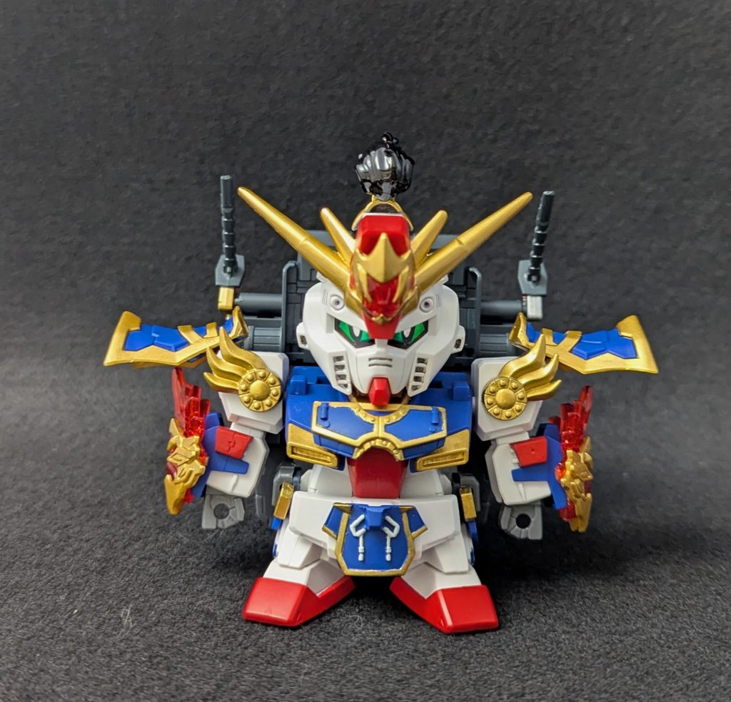まずは武蔵ZZガンダム正面設定やストーリーはあんまり決めてません😅両肩の鎧はZZの肩の青い板をイメージ、両腕のはダブルシールドをイメージしてます