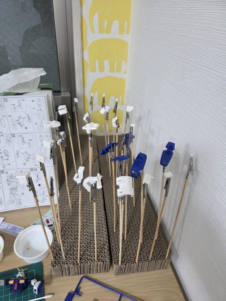 作品名：2度塗り<p>友達とマイクラにハマってしまって最近あまり出来ていませんが。 今回は2度塗りを行っています。 1度目は原液のまま、2度目は1対1の割合で水と混ぜて塗るのがいいとボークスのおっちゃんに助言してもらったので、その方法でやって [&hellip;]</p>
