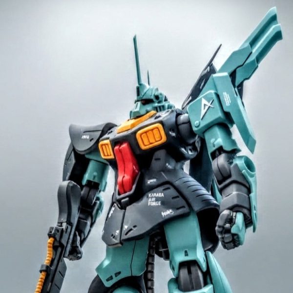 RE/100ディジェ素組→AIで赤リック・ディアスっぽいカラーに