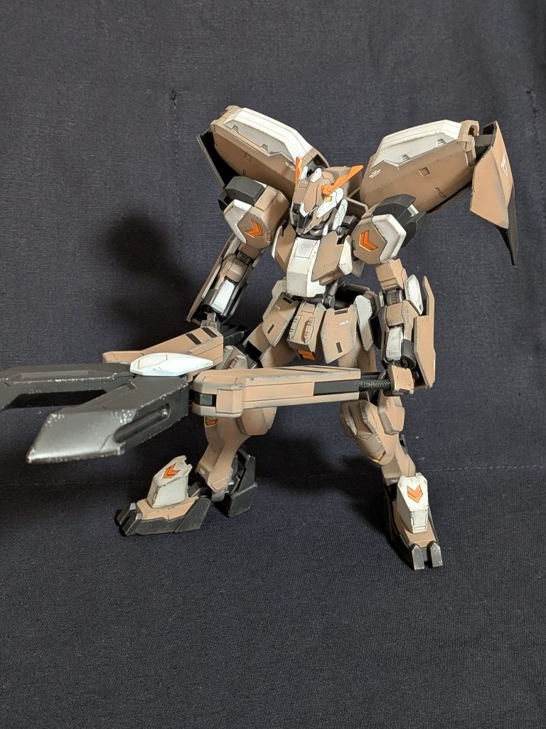 庭の雑草を刈り取って欲しい。挟むモビルスーツは定期的にいますね。キュリオスとか。