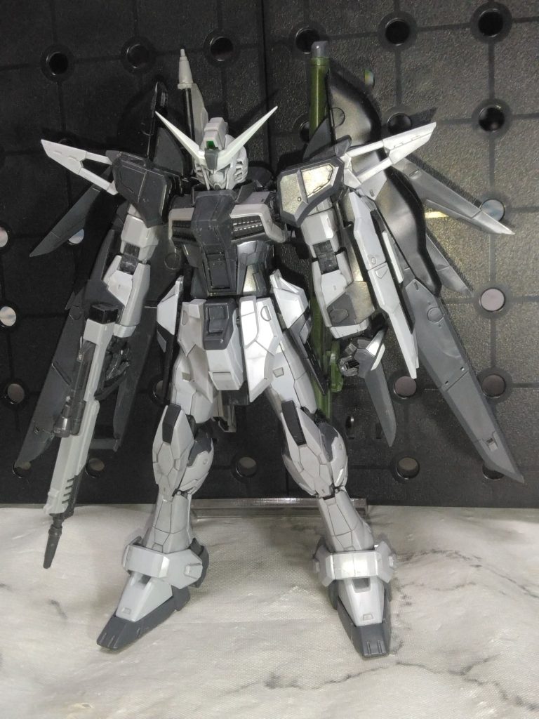 素組み、墨入れのみですが結構良い感じです。