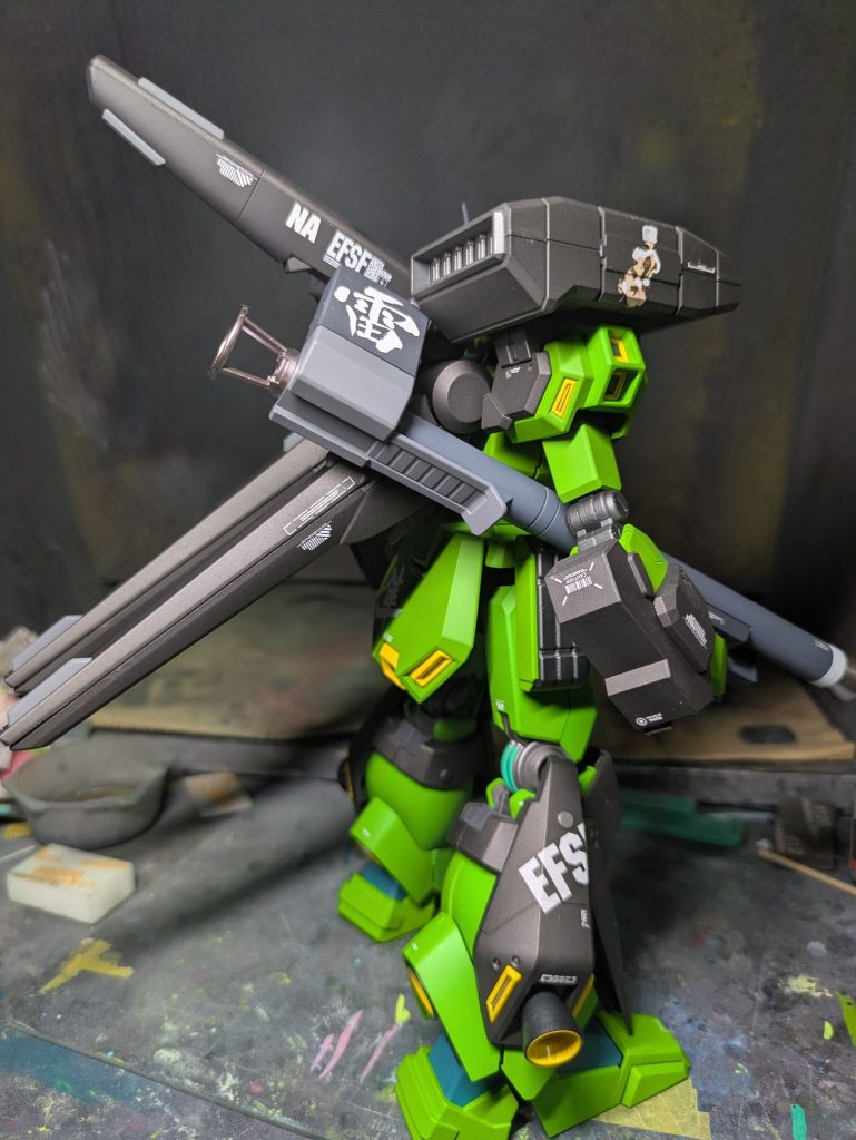 右後方からです。追加パーツはモデルカステンの履帯色で統一してます。