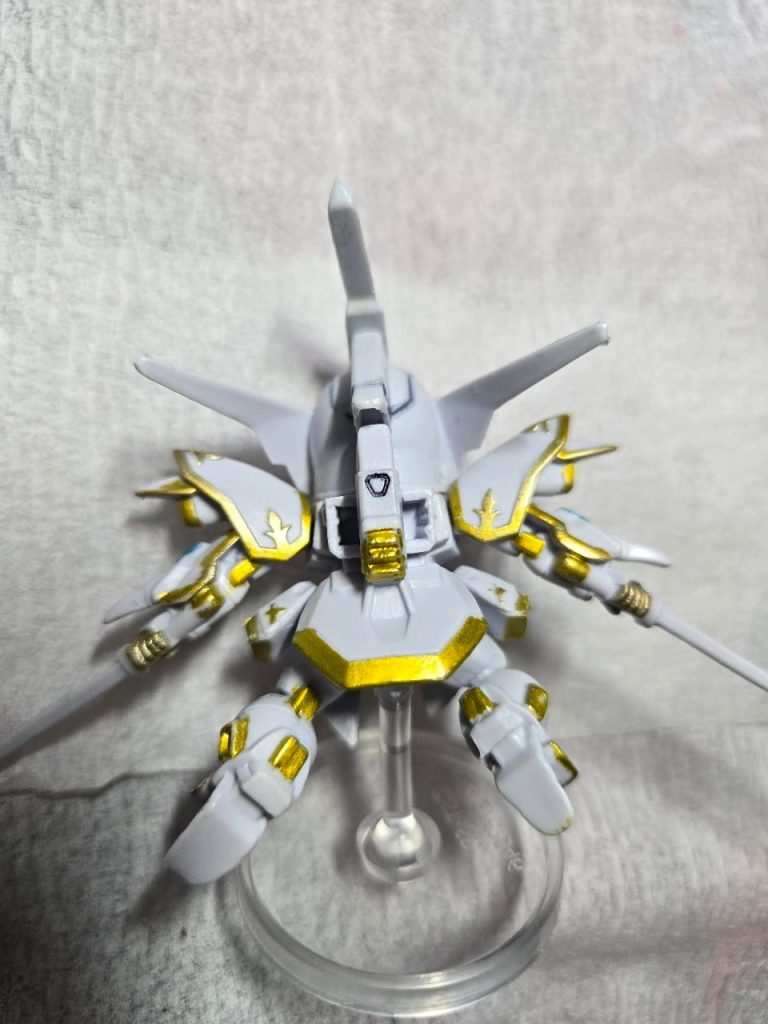 後ろも塗り塗り