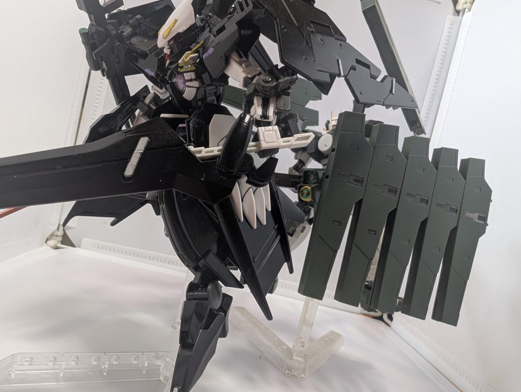 アロウズの機体として生まれたこのガンダムは後にアロウズを離反し、そして未来ELSの脅威にソレスタルビーイングと肩を並べる事になるのです&nbsp;閲覧していただきありがとうございました！