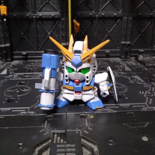 にゅ〜ガンダム