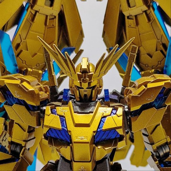 HGUCフェネクス全塗装 ~PremiumBullionGold finish~