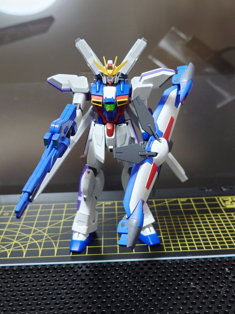 ポージングにバリエーションが無いのは目を瞑ってください(gundam-kao10)