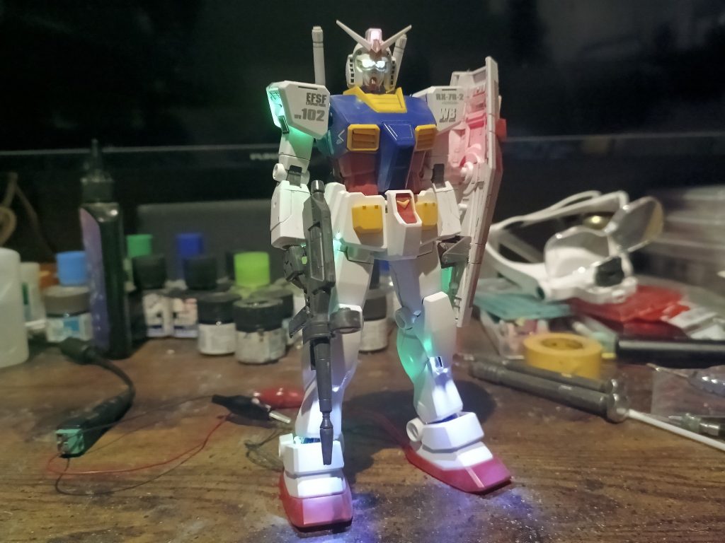 全身ショット☝️PGガンダムのデザインを落とし込んだフォルム好みです😁👍