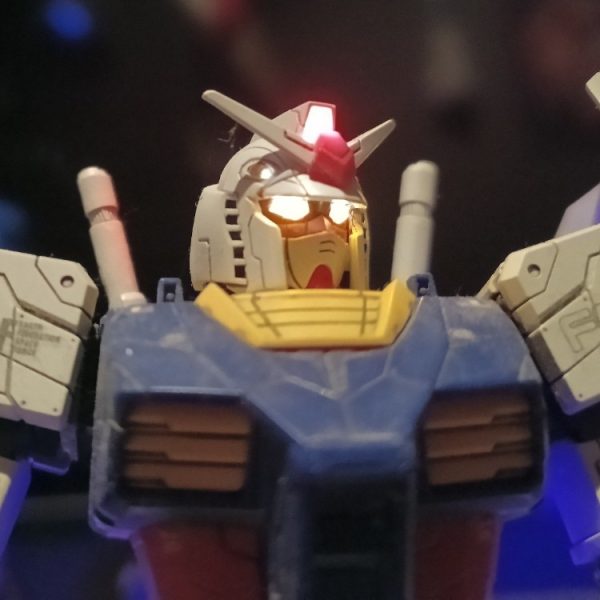 過去作 1/100 RX-78F00 ガンダム LED組込み