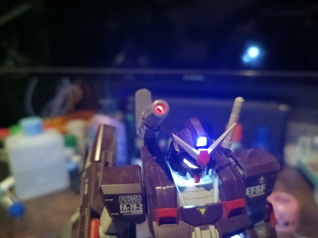 肩キャノン砲身に入れてますね☝️