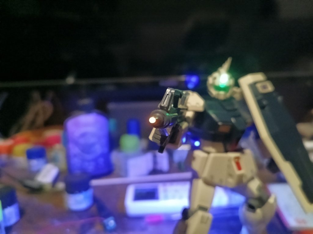 銃口はホワイトに蛍光オレンジ👍