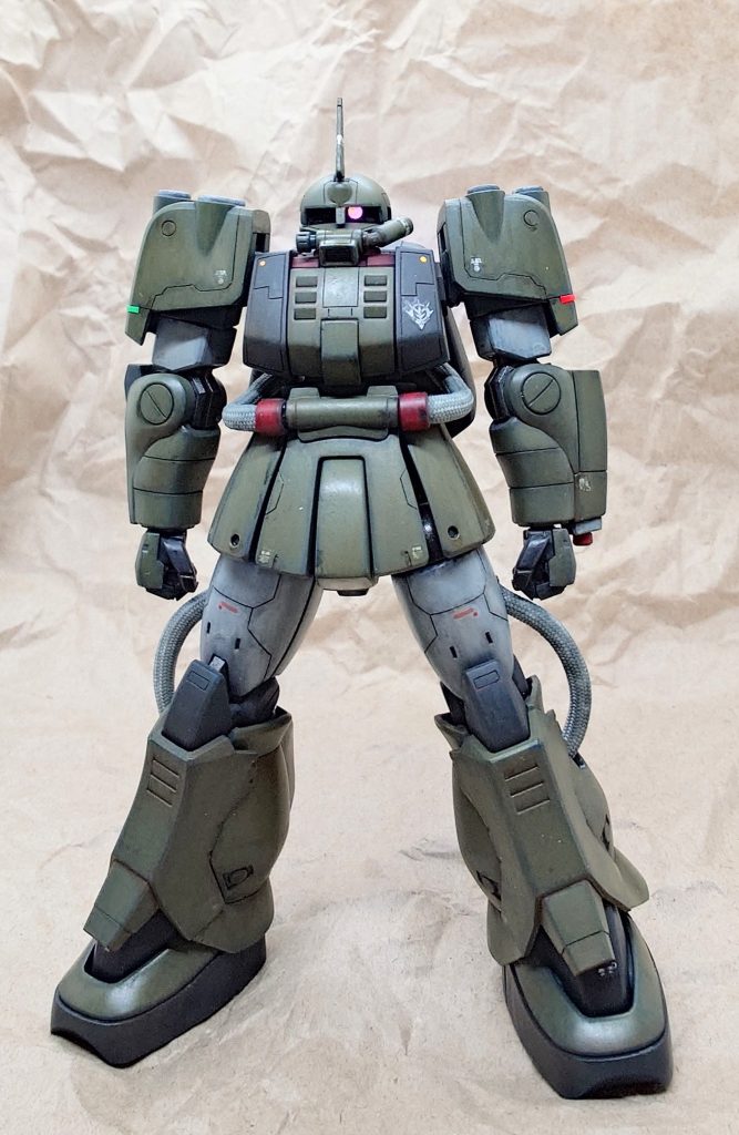 プロポーションでいじったのは腰部へのスペーサー追加のみです。