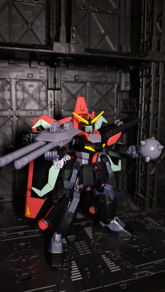 シールド一体型の速射砲を装備するのにちょっと時間が掛かりました。個体差なのかポリキャップが少しずれてて装備しずらかったです。