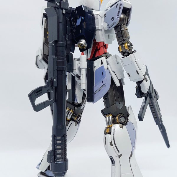 とっぴな思い付きで作業が増えいつ完成するかわからないガンプラのサグラダ・ファミリアとなりつつありますが、今日はバズーカを作成ユニコーンガンダムのバズーカを持たせられるようグリップをナラティブガンダムのものに置き換え延長工作等…保持力バッチリになりました平行してビームガドリングも制作中B装備の塗装も始まりました&nbsp;（4枚目）