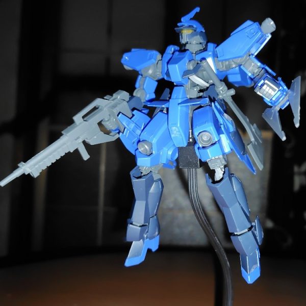 シュヴァルベ・グレイズ(マクギリス機)