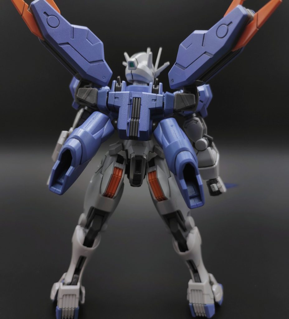 背面